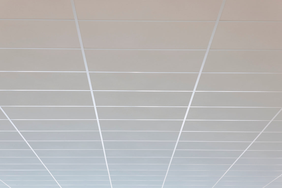 Studform Aquatic ceiling system seamlessly integrates into the Alice Springs Aquatic Centre. 