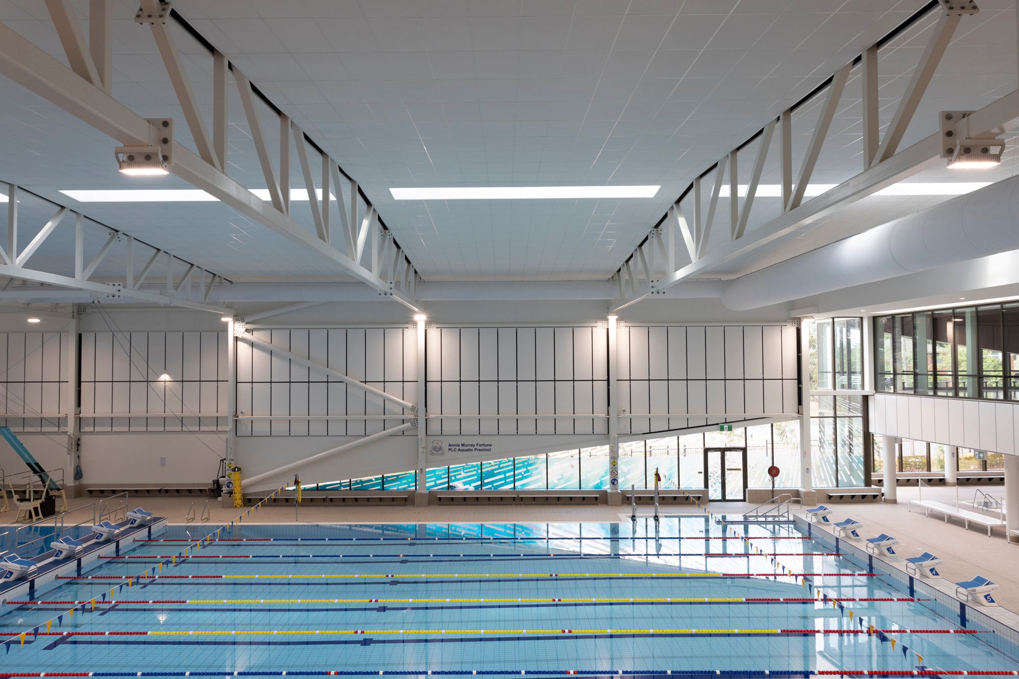 Inside the Alice Springs Aquatic Centre specified with Studform Aquatic ceiling solutions. 